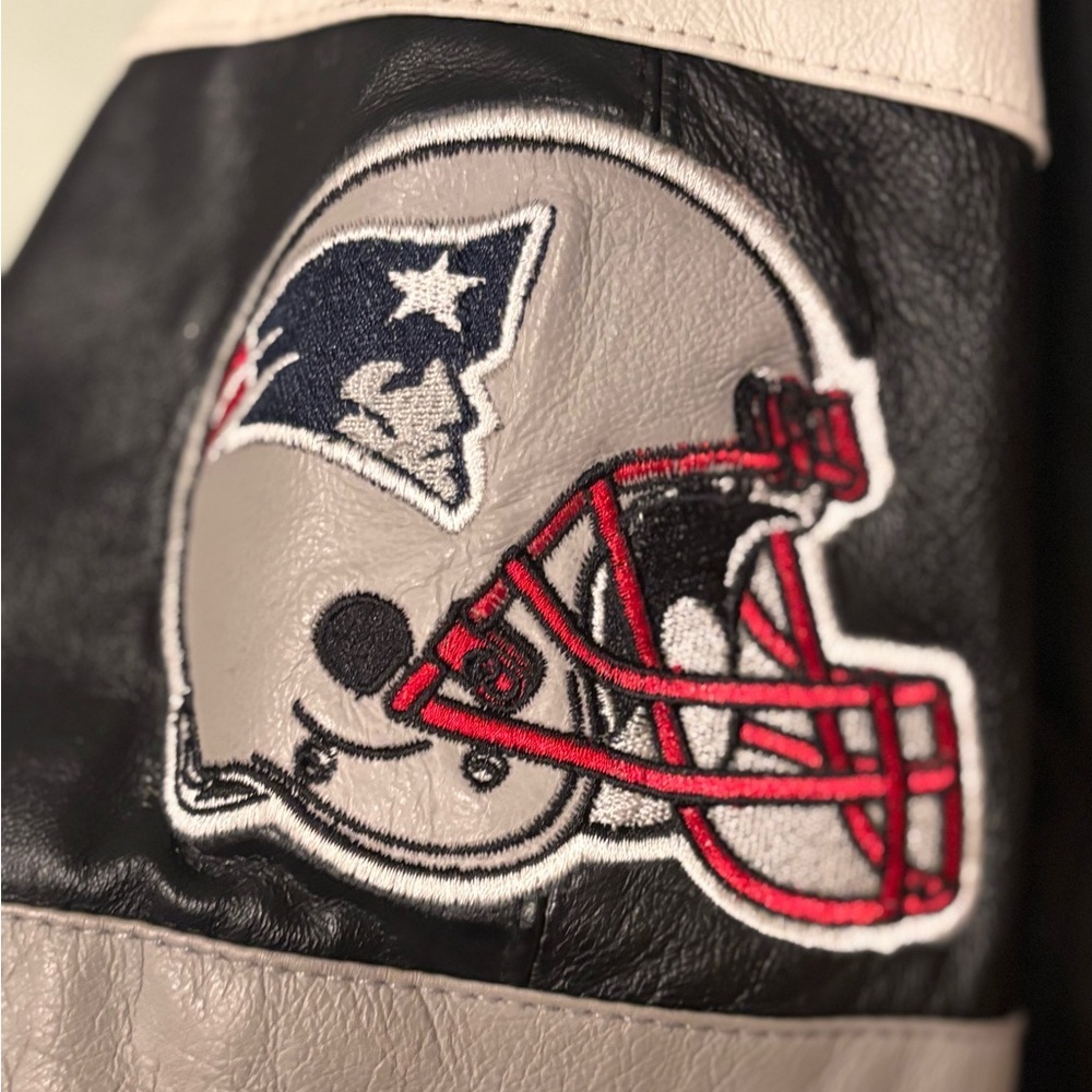 Patriots Genuine Leather Embroidered Jacket - Picture 2 of 9